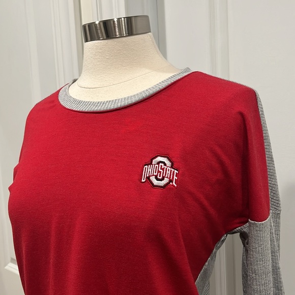 New! Antigua Ohio State OSU T-Shirt Log Sleeve Gray Red Women's Size Small NWT - Picture 1 of 15